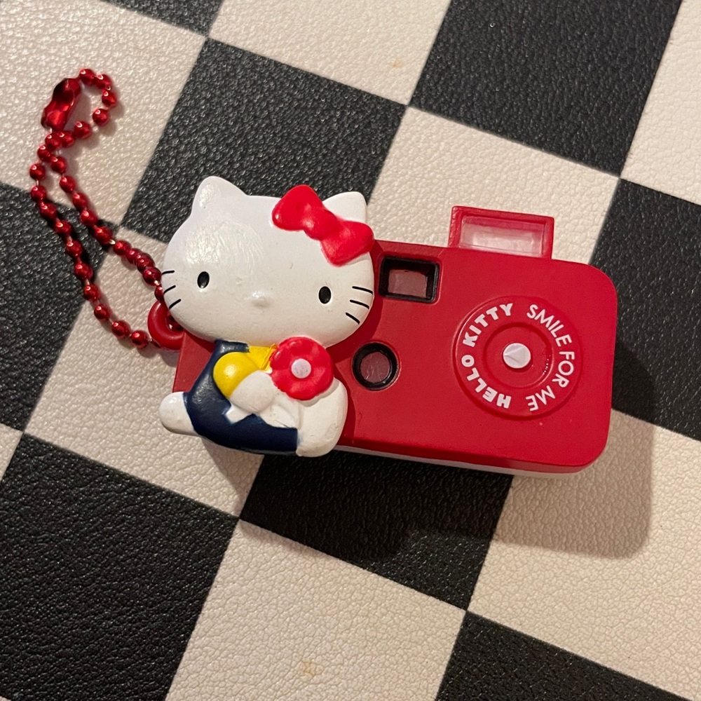 Hello Kitty Keychain Set - Picture 4 of 7